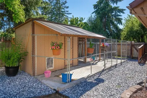 928 127th Street Street Ct E Tacoma WA 98445