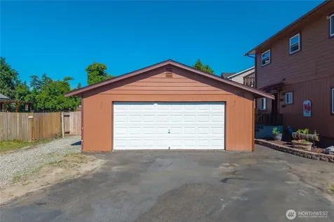 928 127th Street Street Ct E Tacoma WA 98445