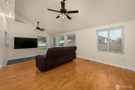 928 127th Street Street Ct E Tacoma WA 98445