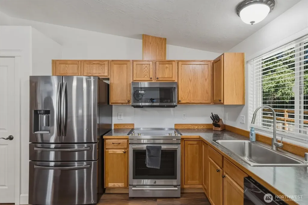 136 Jean Road Chehalis WA 98532
