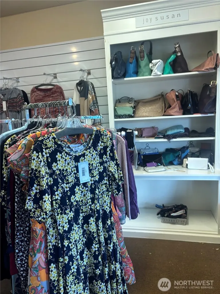 135 Washington Street #C Sequim WA 98382