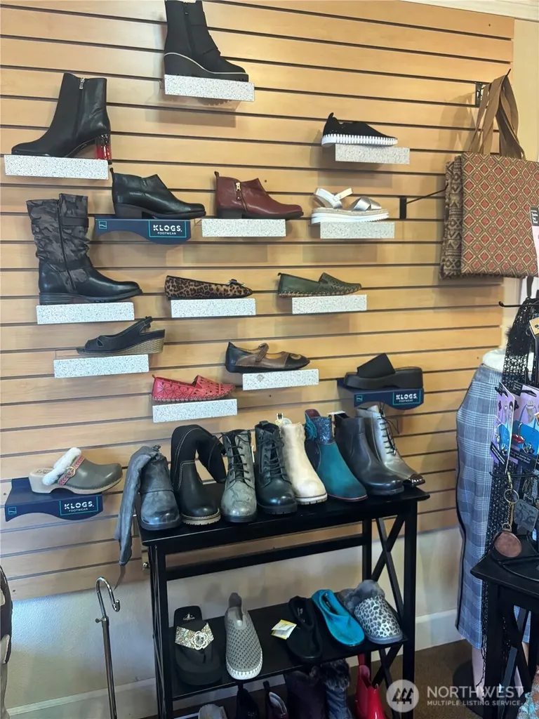 135 Washington Street #C Sequim WA 98382