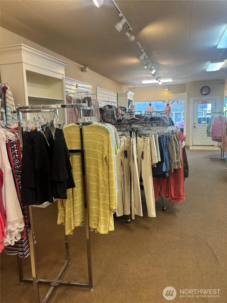 135 Washington Street #C Sequim WA 98382