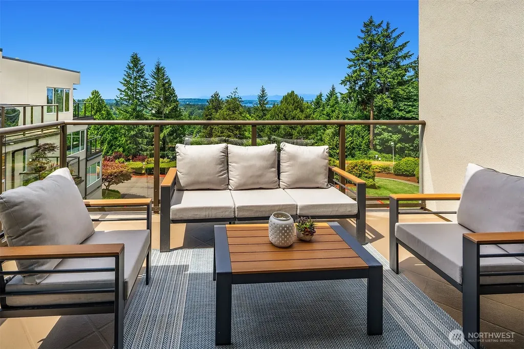 11122 NE 41st Drive Kirkland WA 98033