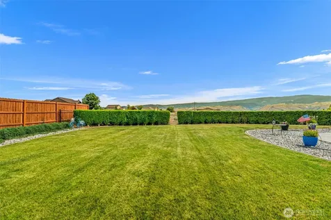 2286 Grand Avenue East Wenatchee WA 98802