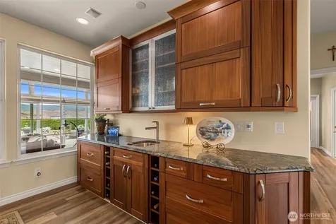 2286 Grand Avenue East Wenatchee WA 98802