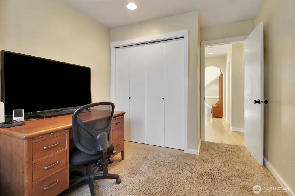 17513 Redhawk Drive Arlington WA 98223