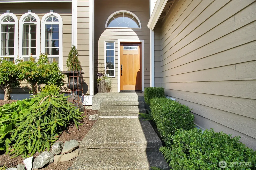 17513 Redhawk Drive Arlington WA 98223