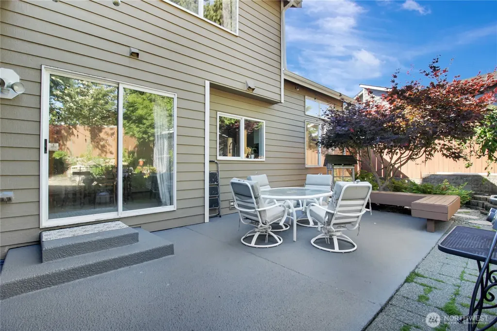 17513 Redhawk Drive Arlington WA 98223