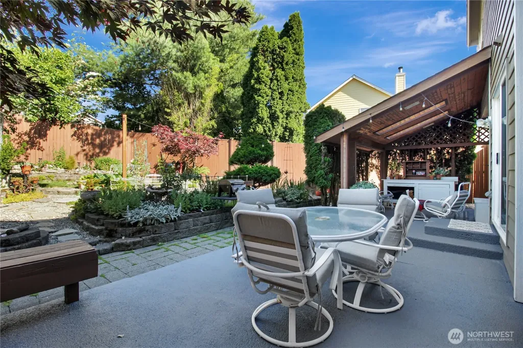 17513 Redhawk Drive Arlington WA 98223