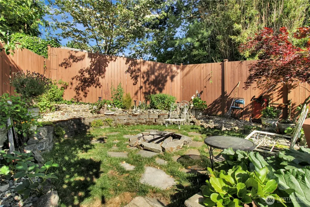 17513 Redhawk Drive Arlington WA 98223
