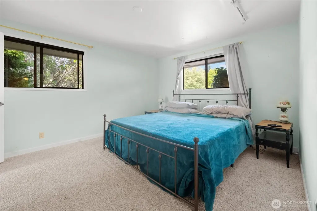 1781 NE 11th Avenue Oak Harbor WA 98277