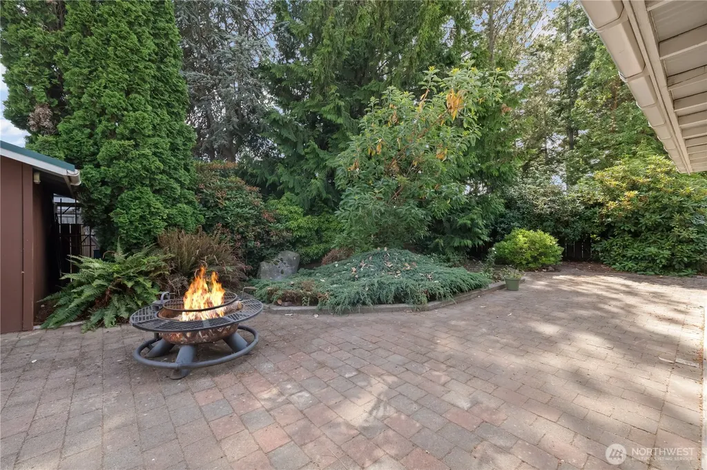 1781 NE 11th Avenue Oak Harbor WA 98277