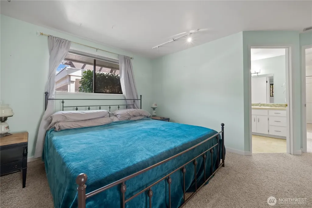 1781 NE 11th Avenue Oak Harbor WA 98277