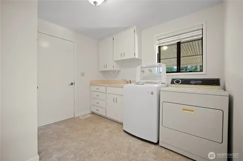 1781 NE 11th Avenue Oak Harbor WA 98277
