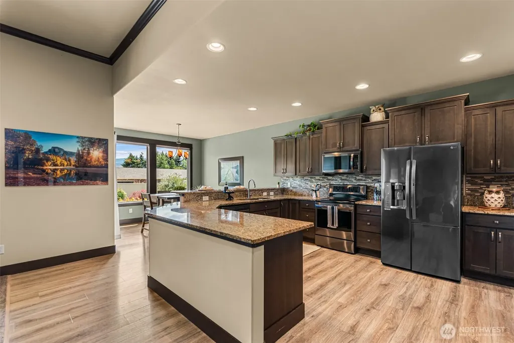 2777 NW Arlenes Court East Wenatchee WA 98802