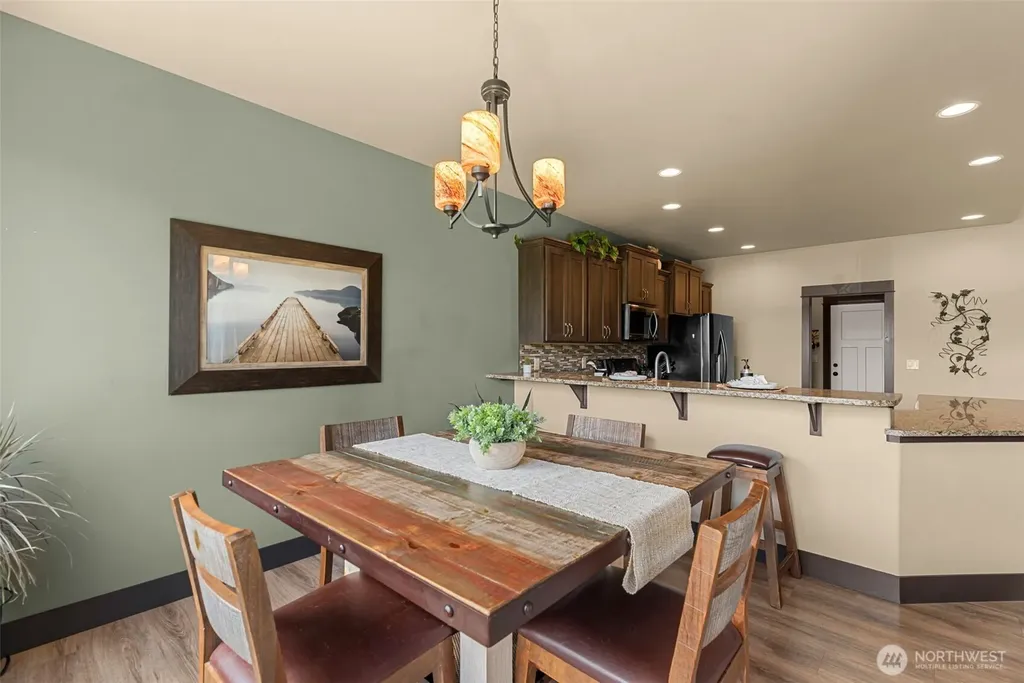 2777 NW Arlenes Court East Wenatchee WA 98802