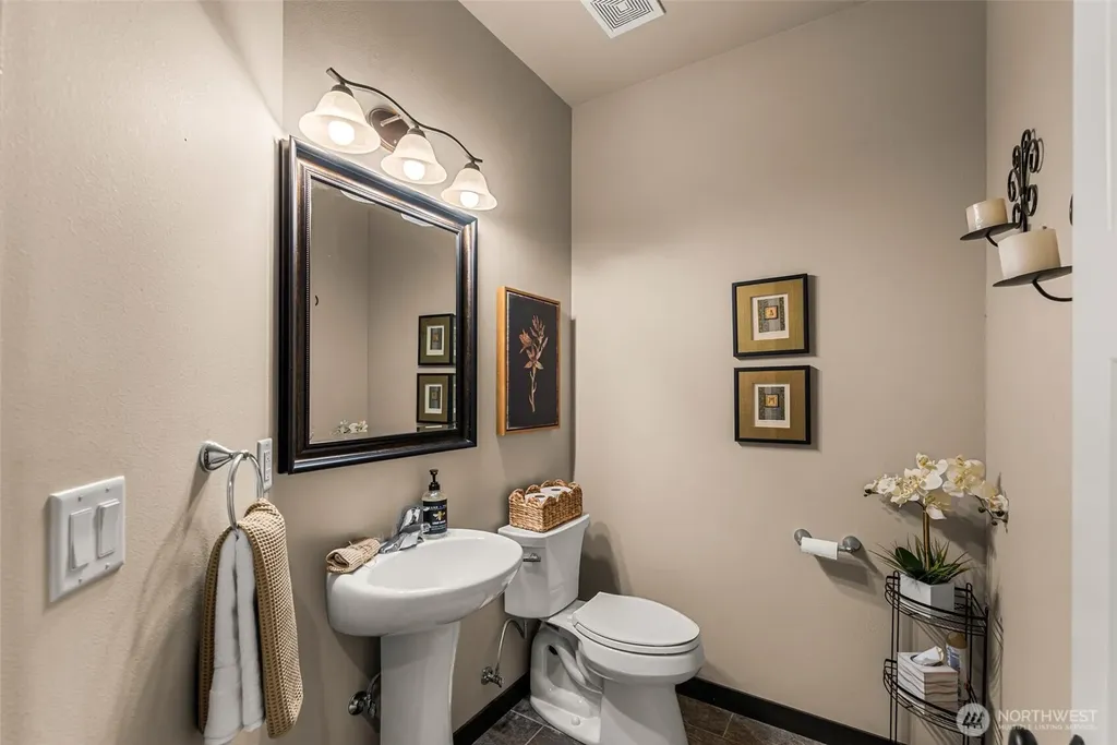 2777 NW Arlenes Court East Wenatchee WA 98802