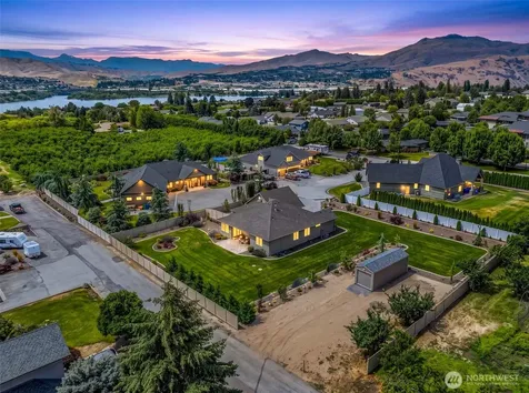 2777 NW Arlenes Court East Wenatchee WA 98802