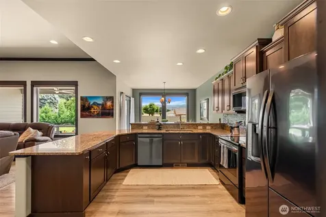 2777 NW Arlenes Court East Wenatchee WA 98802