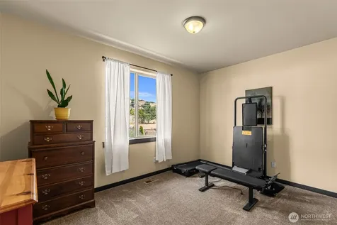 2777 NW Arlenes Court East Wenatchee WA 98802