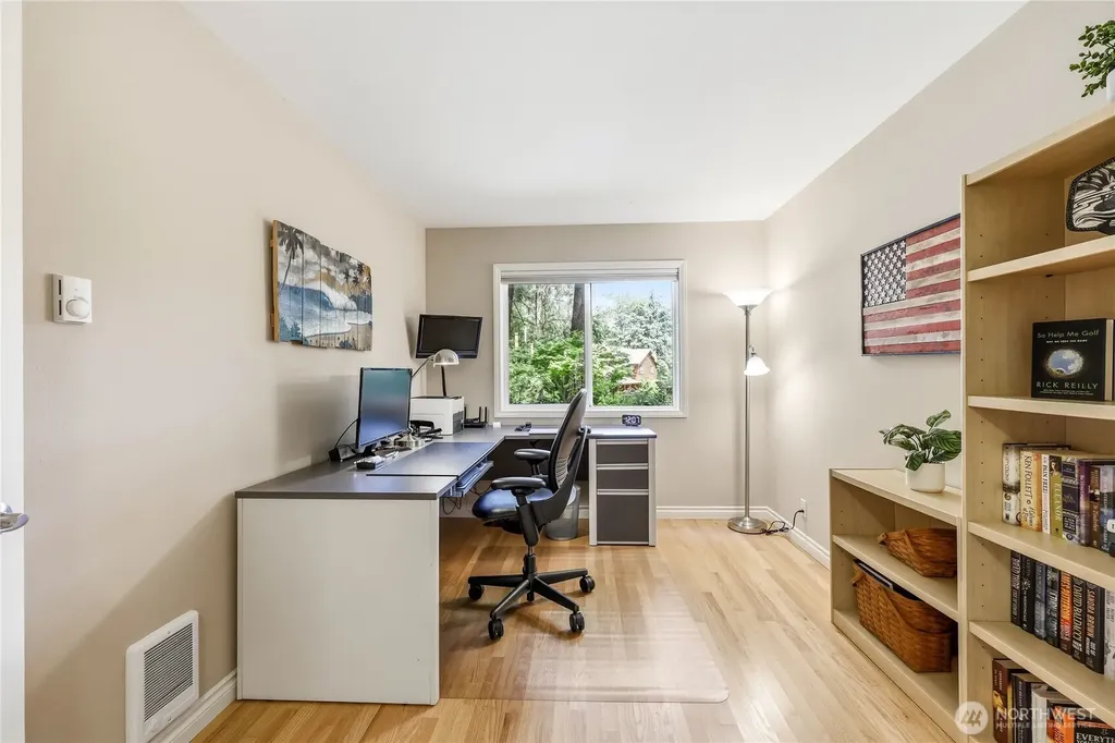 15153 Sunrise Drive NE Bainbridge Island WA 98110