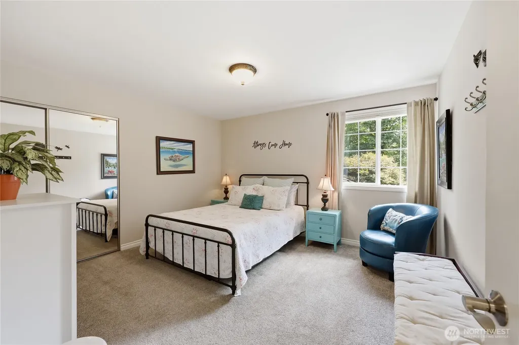 15153 Sunrise Drive NE Bainbridge Island WA 98110