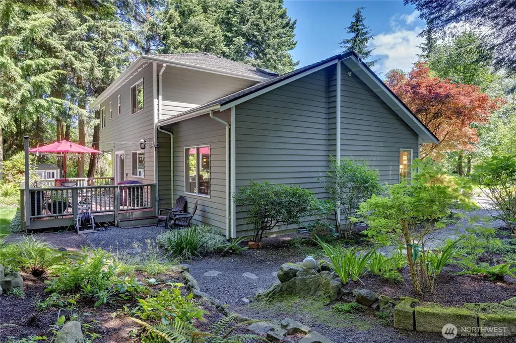 15153 Sunrise Drive NE Bainbridge Island WA 98110