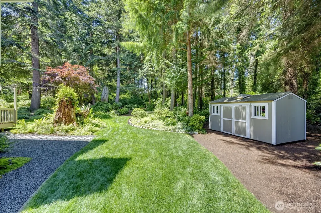 15153 Sunrise Drive NE Bainbridge Island WA 98110