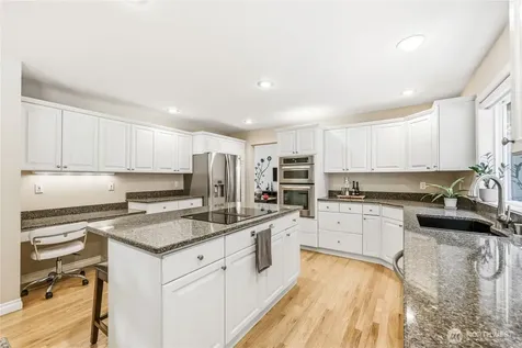 15153 Sunrise Drive NE Bainbridge Island WA 98110
