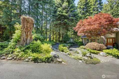 15153 Sunrise Drive NE Bainbridge Island WA 98110