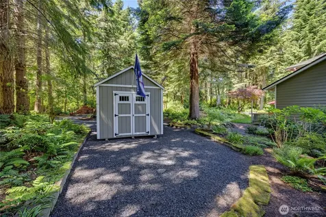 15153 Sunrise Drive NE Bainbridge Island WA 98110