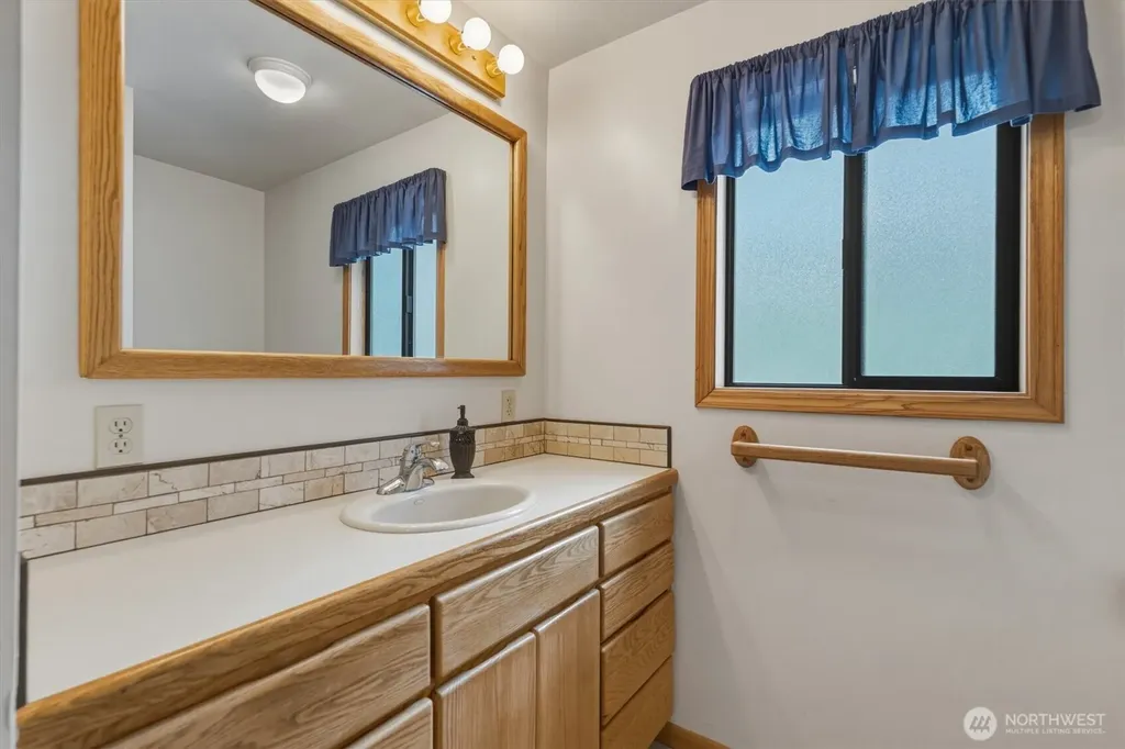 299 Cedar Lane Longview WA 98632