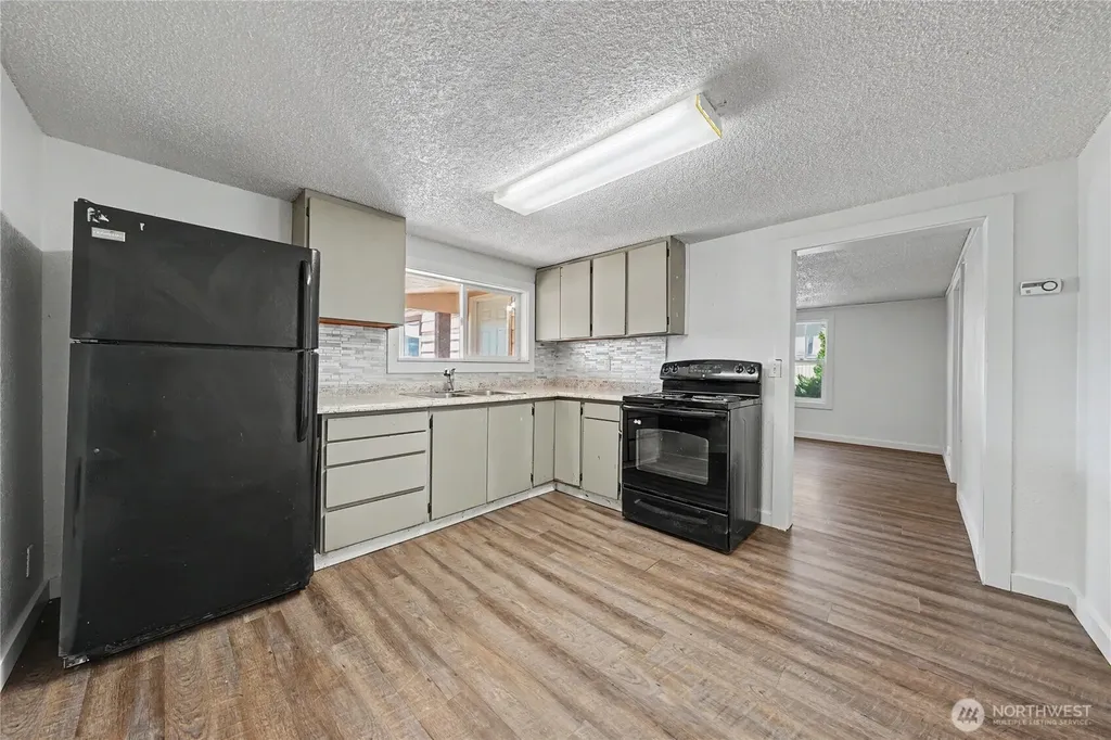 68 N Nevada Avenue East Wenatchee WA 98802