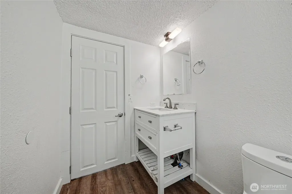 68 N Nevada Avenue East Wenatchee WA 98802