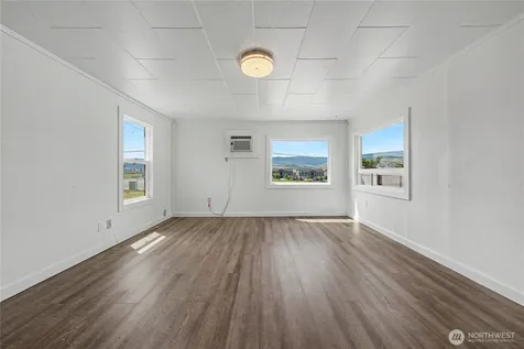 68 N Nevada Avenue East Wenatchee WA 98802