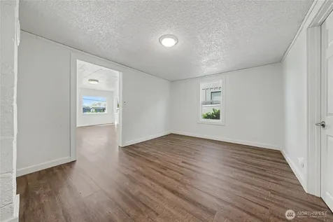 68 N Nevada Avenue East Wenatchee WA 98802
