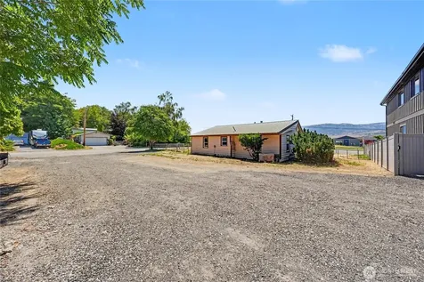 68 N Nevada Avenue East Wenatchee WA 98802