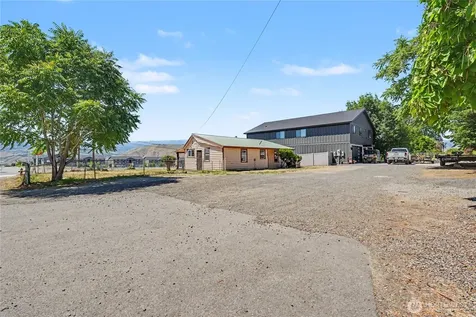 68 N Nevada Avenue East Wenatchee WA 98802
