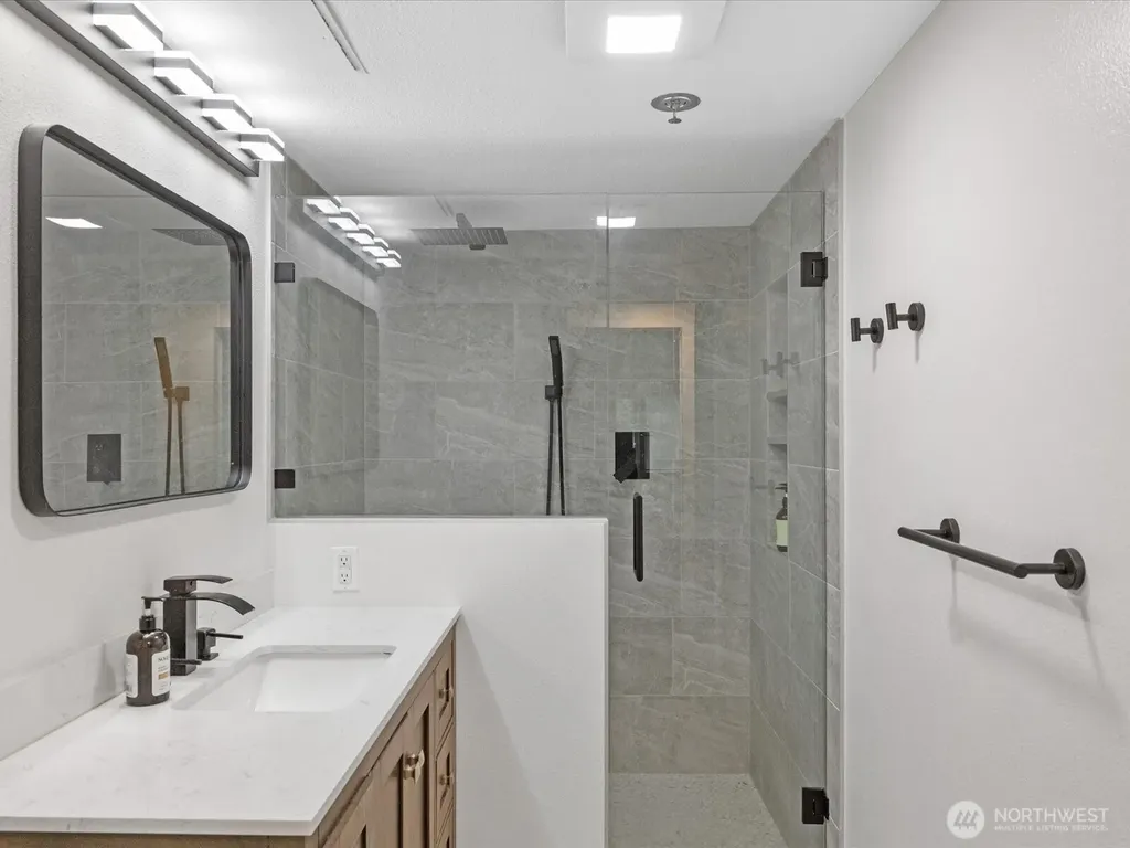 121 Vine Street Seattle WA 98121