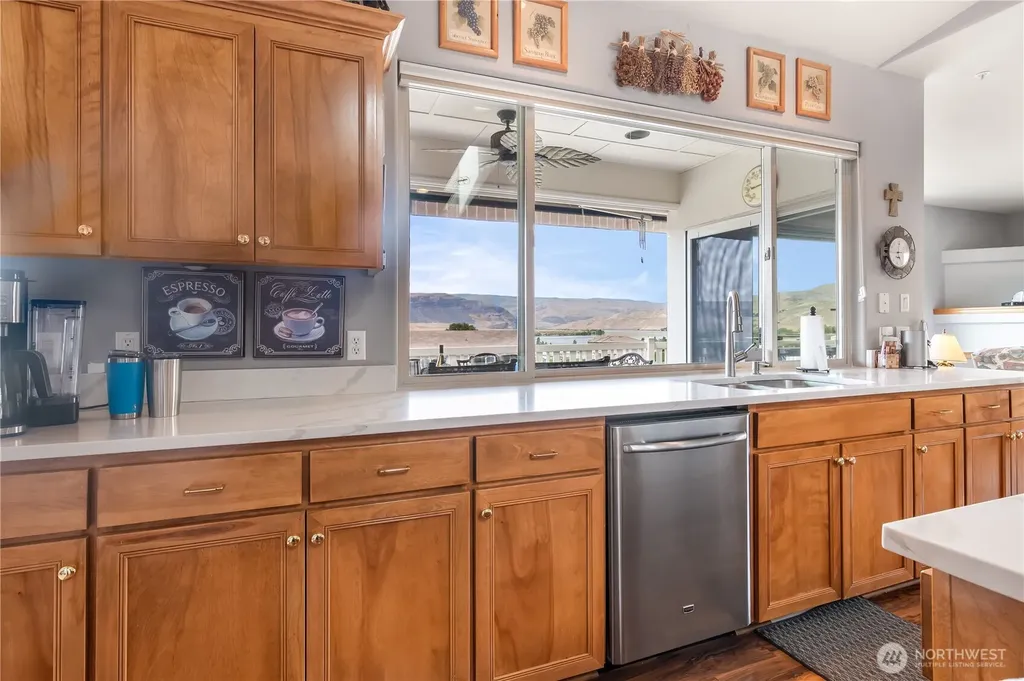 9021 NW Crescent Bar Road Quincy WA 98848