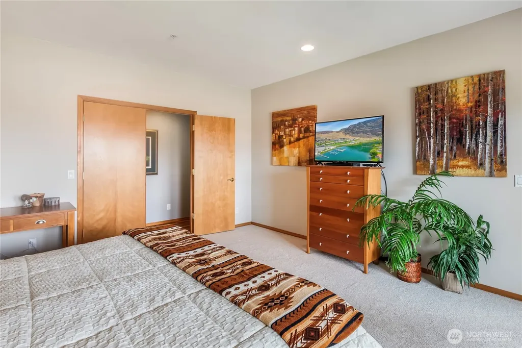 9021 NW Crescent Bar Road Quincy WA 98848
