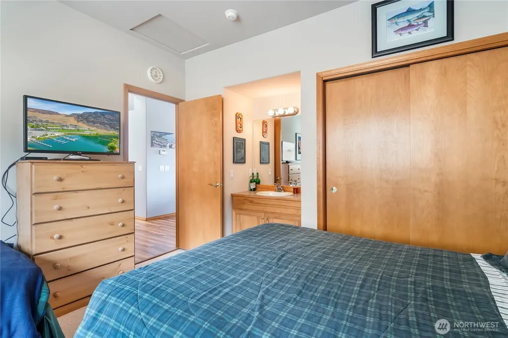 9021 NW Crescent Bar Road Quincy WA 98848