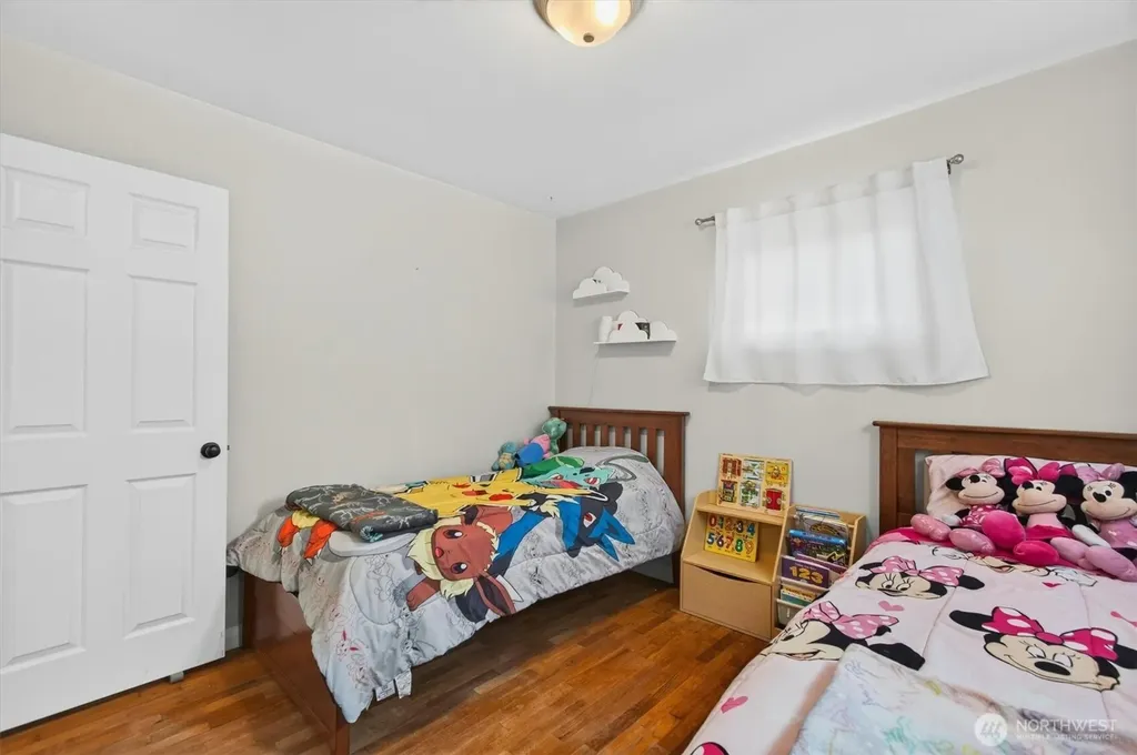 306 Douglas Street Longview WA 98632