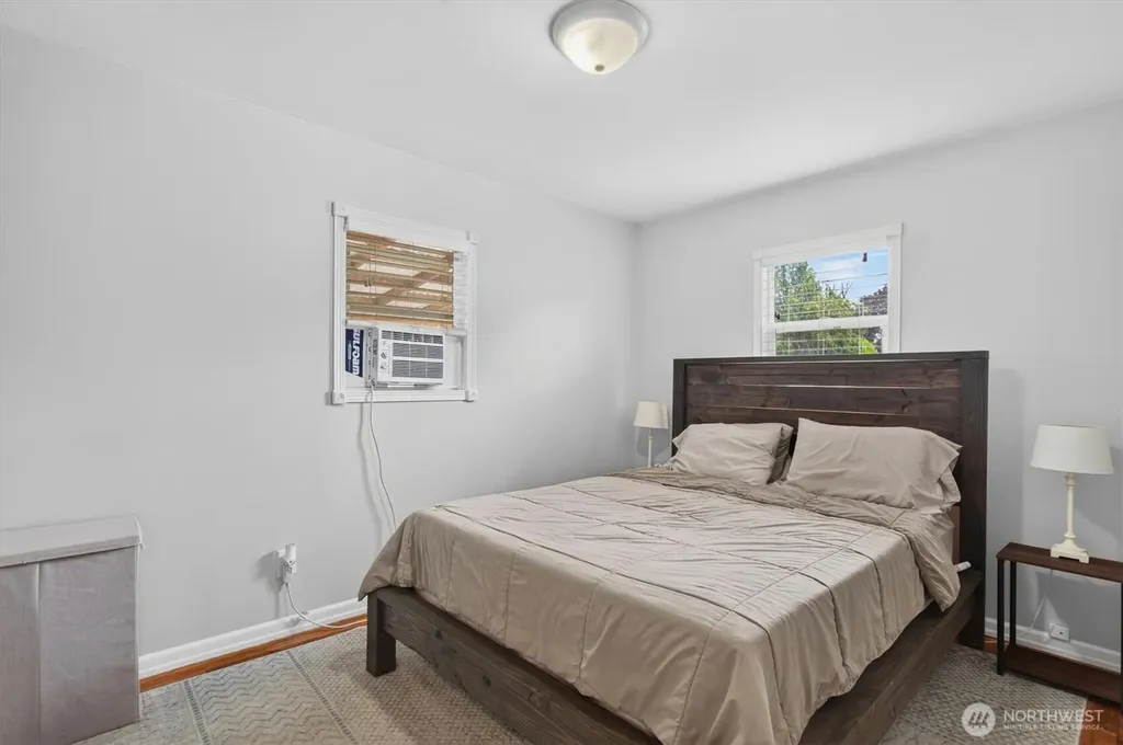 306 Douglas Street Longview WA 98632
