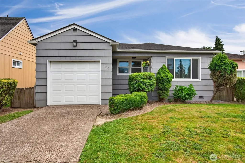 306 Douglas Street Longview WA 98632