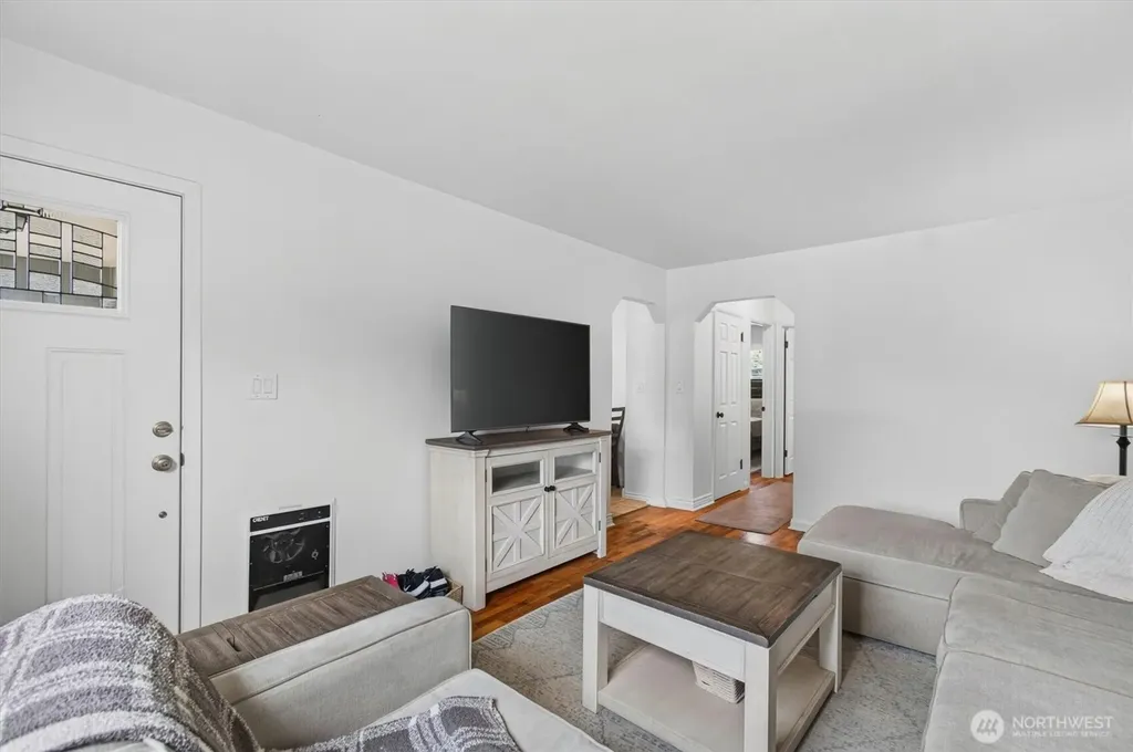 306 Douglas Street Longview WA 98632