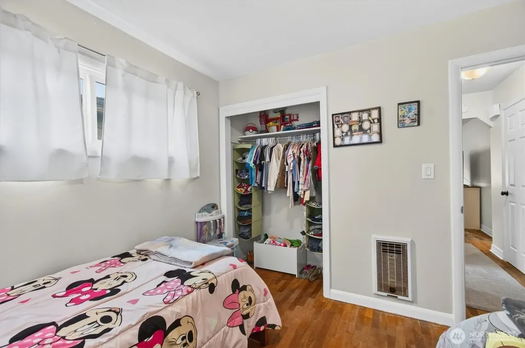 306 Douglas Street Longview WA 98632