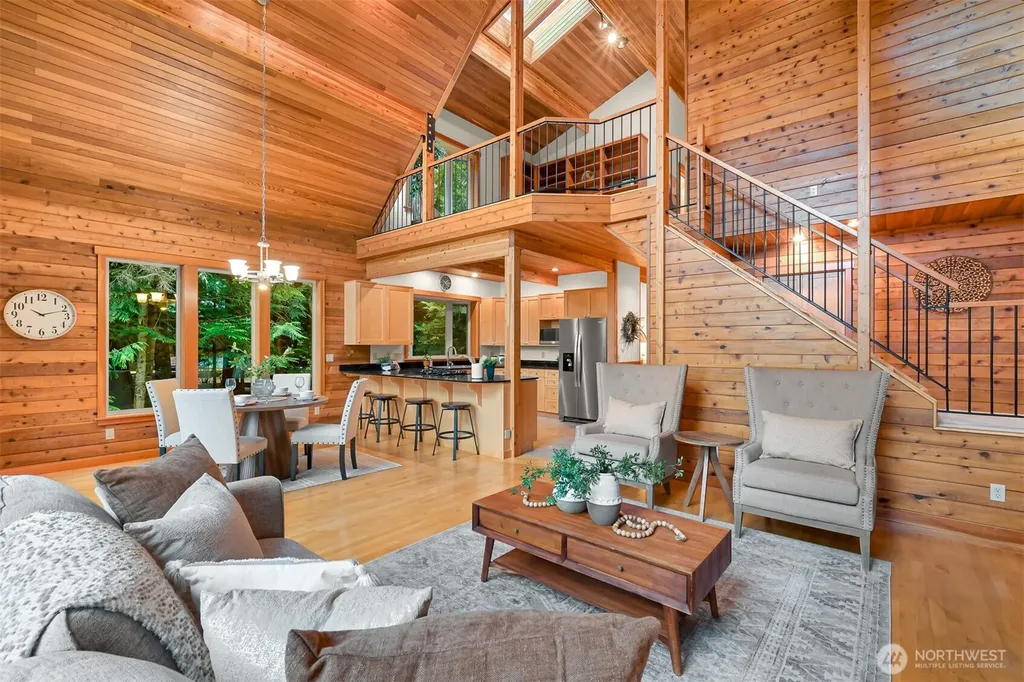 37 N Summit Drive Bellingham WA 98229