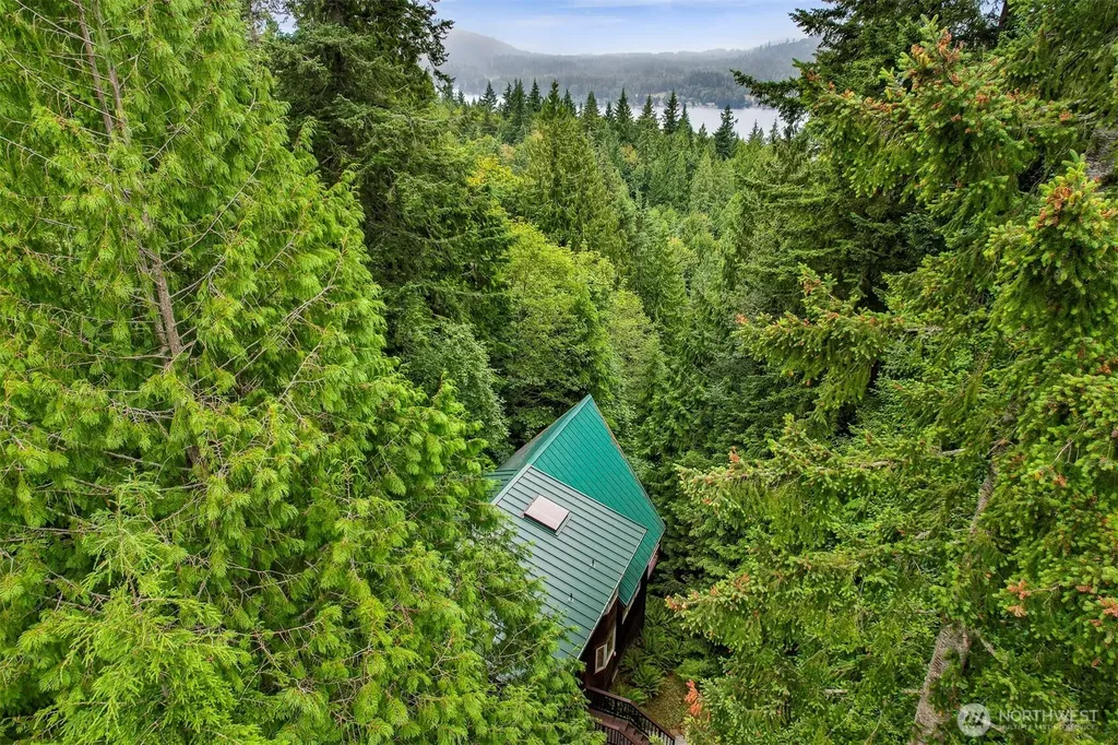 37 N Summit Drive Bellingham WA 98229